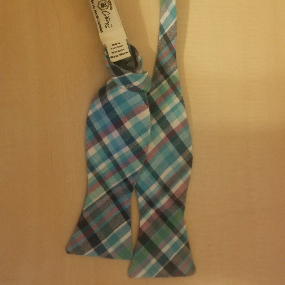 Bowtie from high cotton